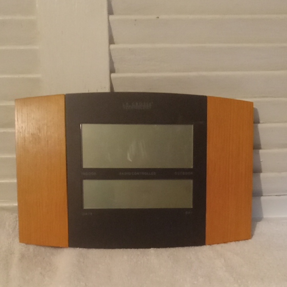 La Crosse Atomic Clock Outdoor Temp. & Weather Forecast